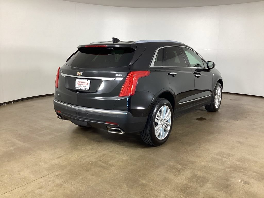 Used 2018 Cadillac XT5 Premium Luxury w/ Driver Assist Package AWD/4WD image 5