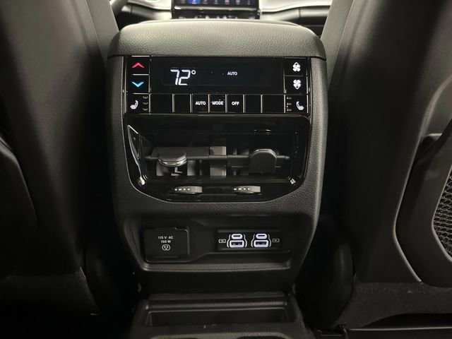 New 2025 Jeep Grand Cherokee L Limited w/ Luxury Tech Group II image 34
