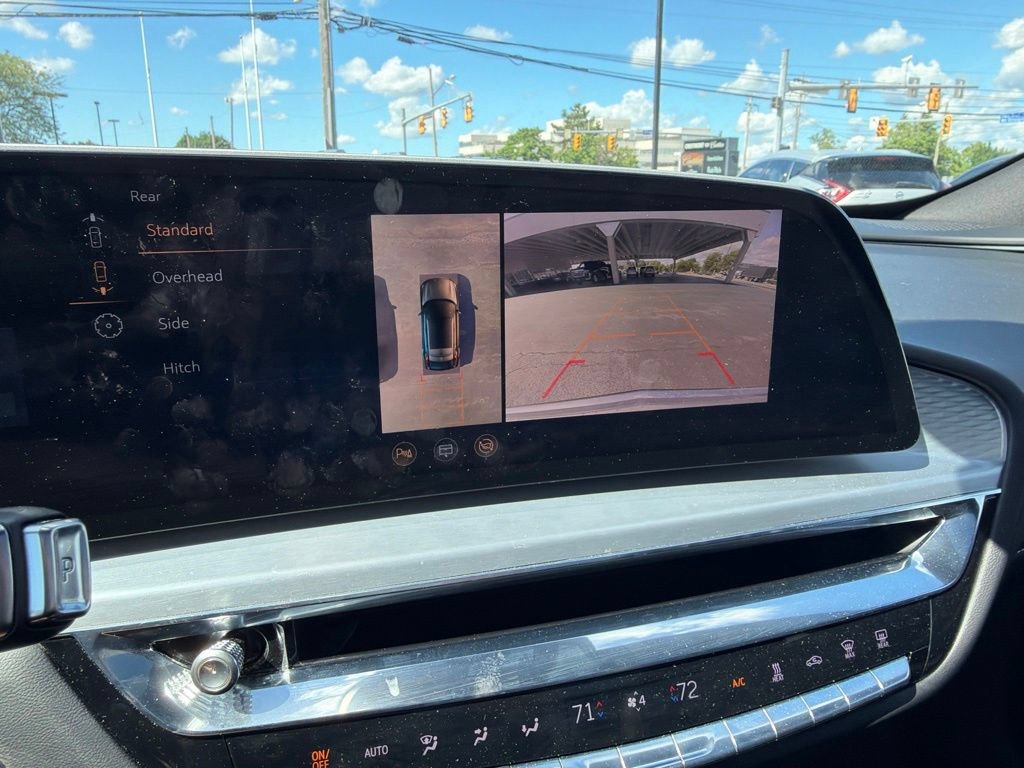 Certified 2024 Cadillac Lyriq Luxury AWD/4WD image 14