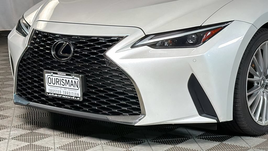 Used 2022 Lexus IS 300 AWD w/ Premium Package image 3