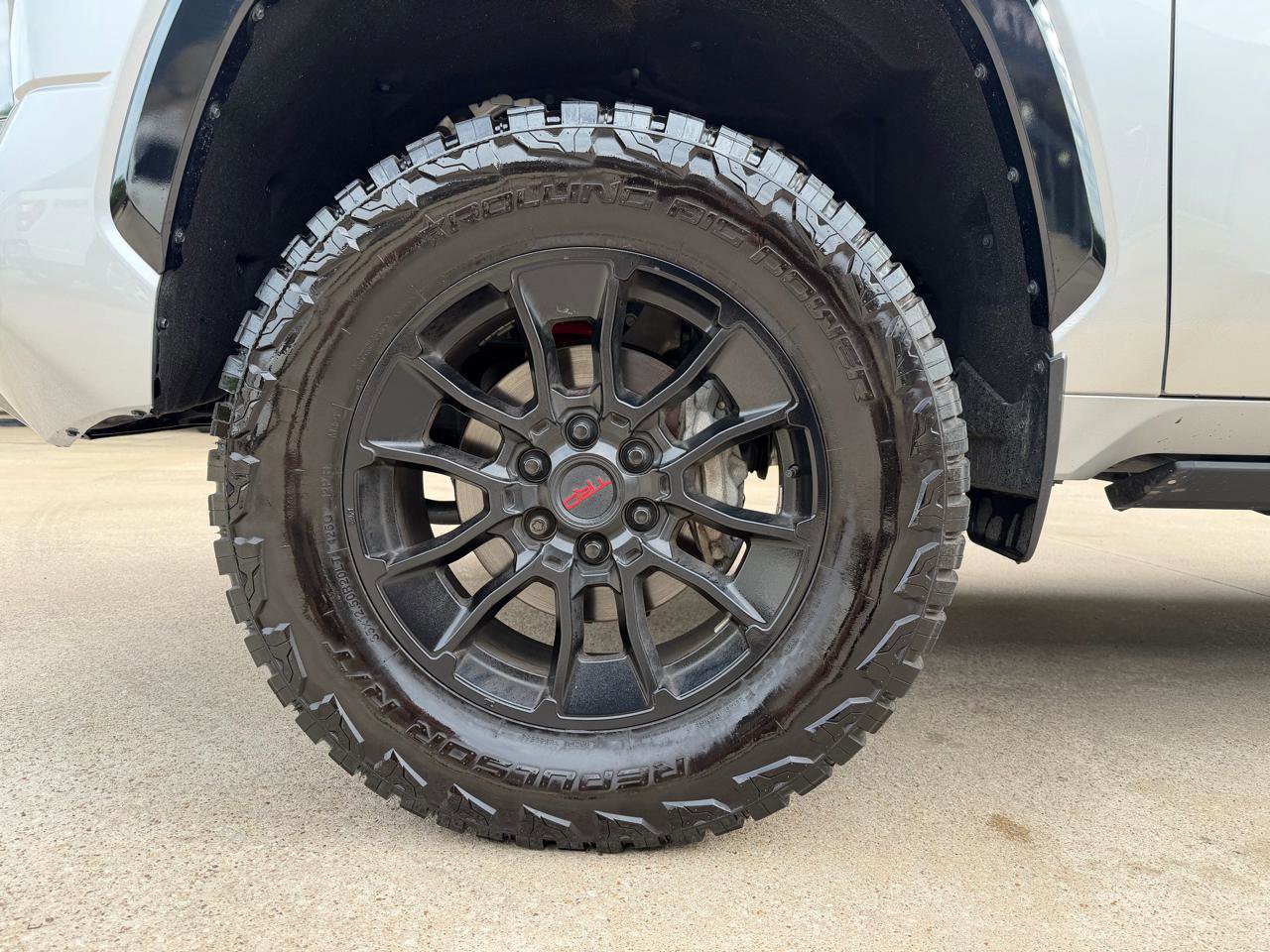 Used 2024 Toyota Tundra Platinum w/ TRD Off-Road Package AWD/4WD image 13