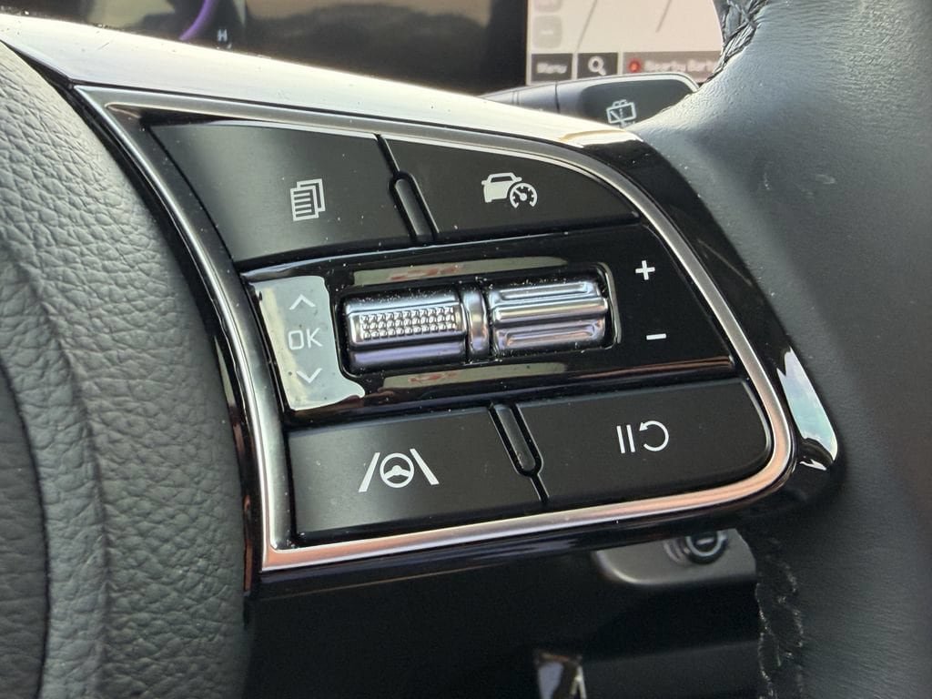 Certified 2025 Kia Seltos S AWD/4WD image 29