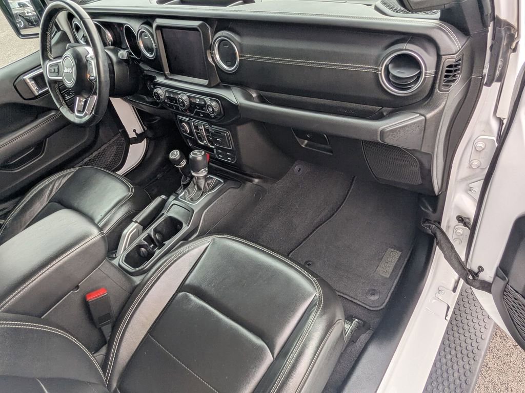 Used 2021 Jeep Wrangler Unlimited Sahara w/ Uconnect 4C Nav & Sound Group image 22