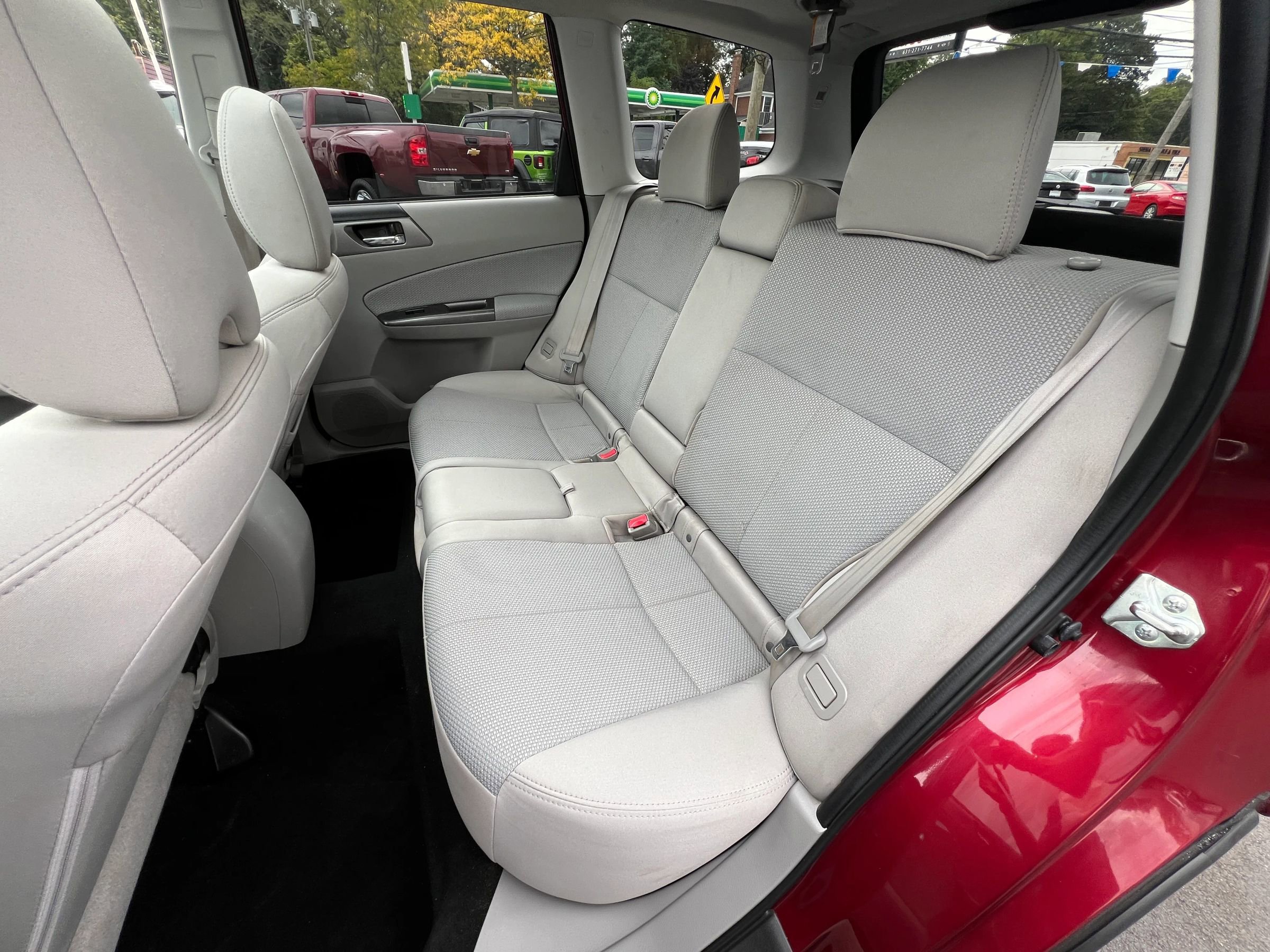 Used 2011 Subaru Forester 2.5X Premium w/ All-Weather Pkg image 25