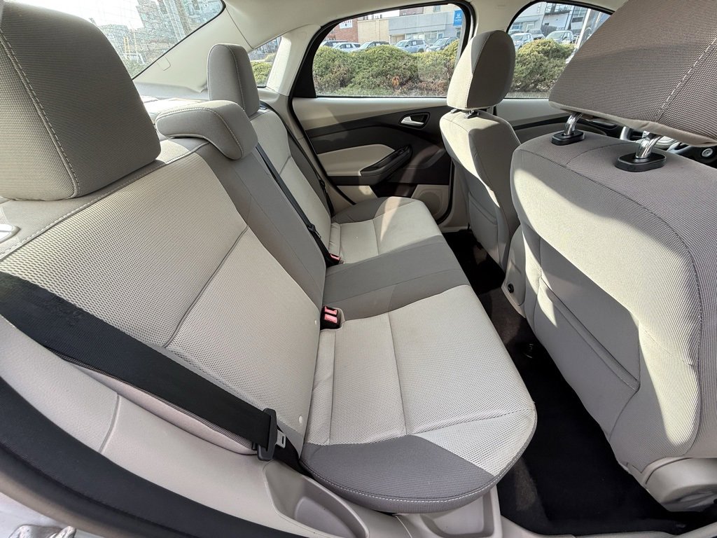 Used 2013 Ford Focus SE image 33
