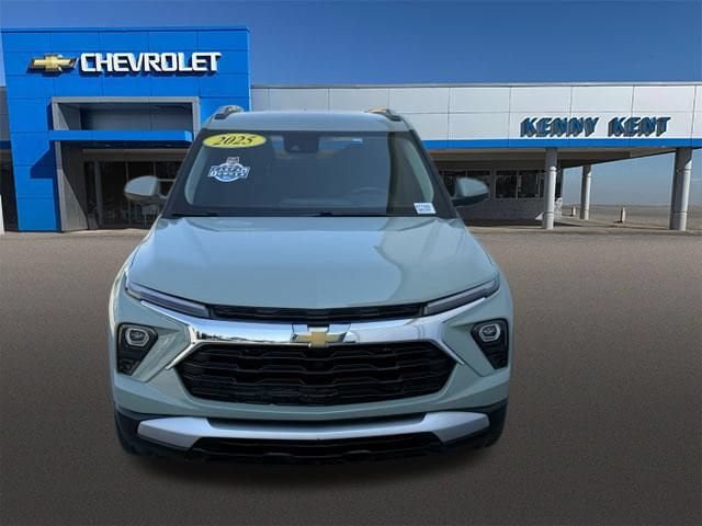 Certified 2025 Chevrolet TrailBlazer LT w/ Convenience Package FWD image 6