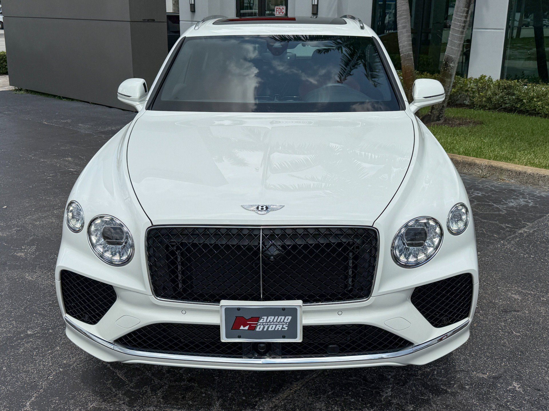 Used 2024 Bentley Bentayga AWD/4WD image 5