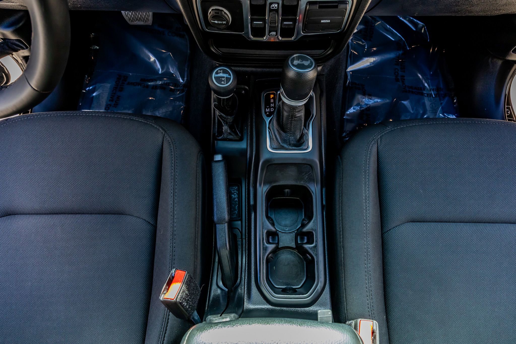 Used 2022 Jeep Wrangler Unlimited Sport w/ Sun And Sound Package AWD/4WD image 28