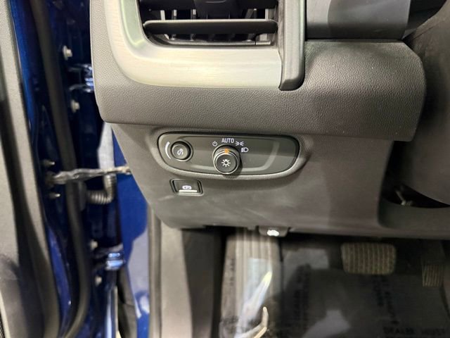 Certified 2023 GMC Terrain SLE w/ Driver Convenience Package image 18