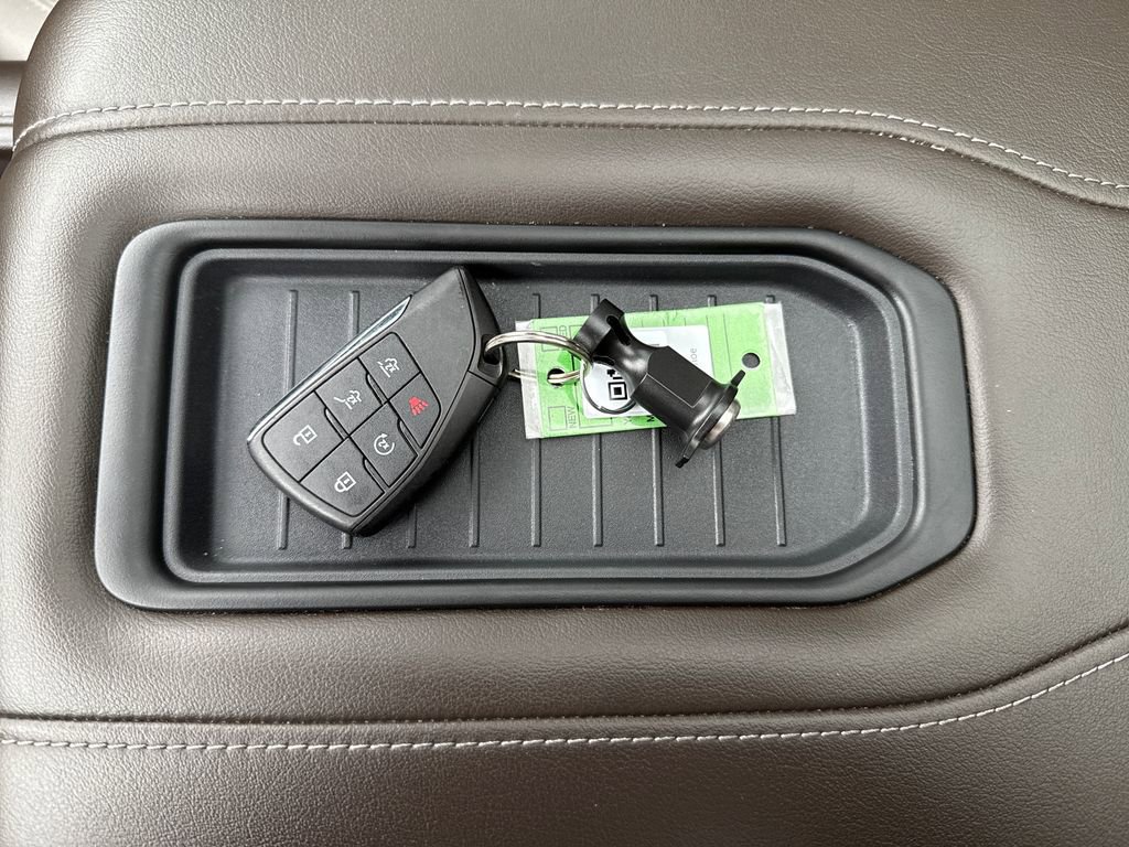 Used 2021 Chevrolet Tahoe Z71 image 35