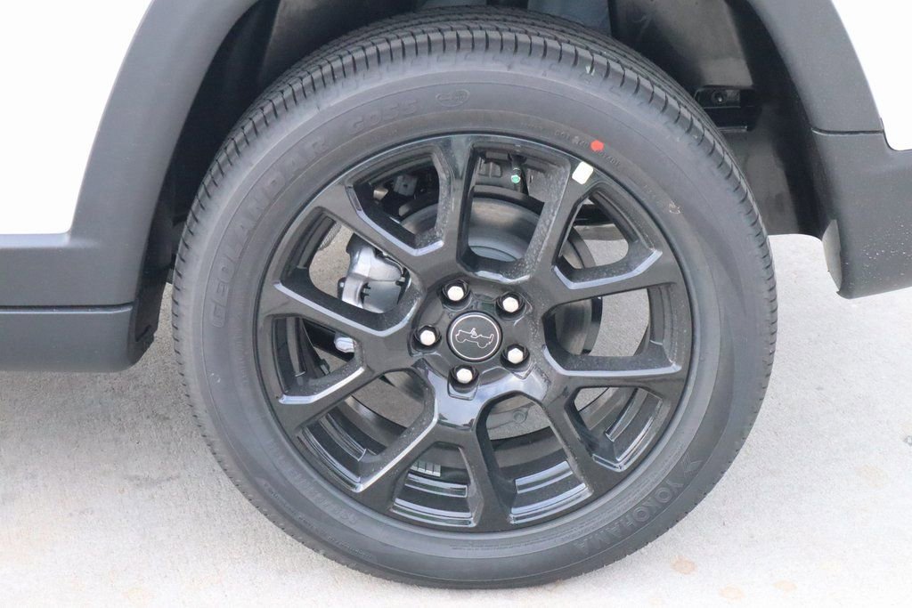 New 2026 Jeep Compass Latitude image 18