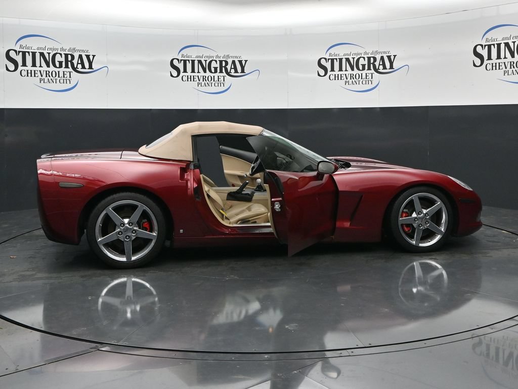 Used 2006 Chevrolet Corvette Convertible w/ Preferred Equipment Group RWD image 36