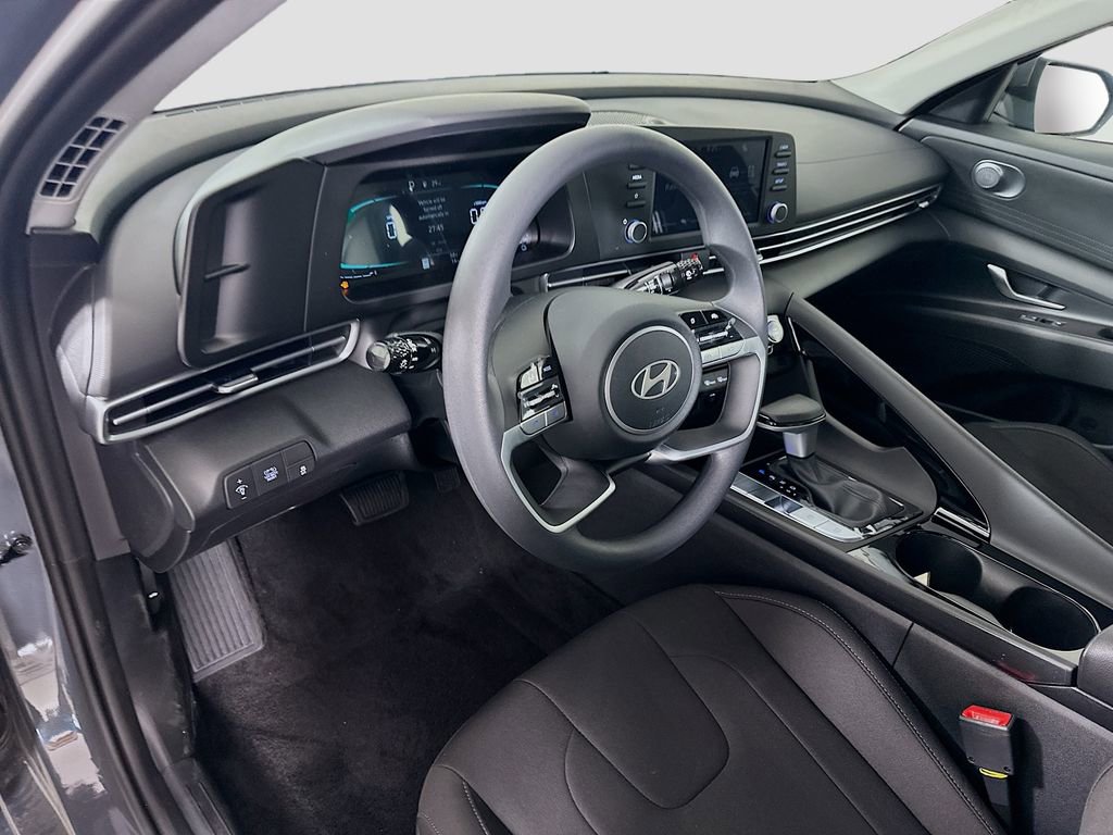 New 2026 Hyundai Elantra Blue image 9