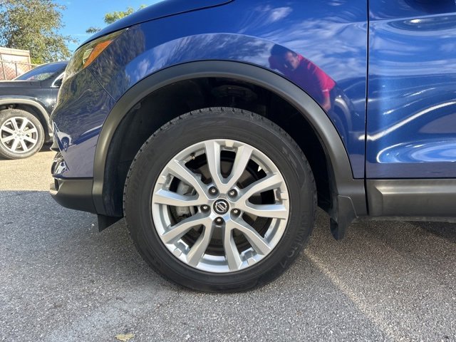 Used 2020 Nissan Rogue Sport SV image 11