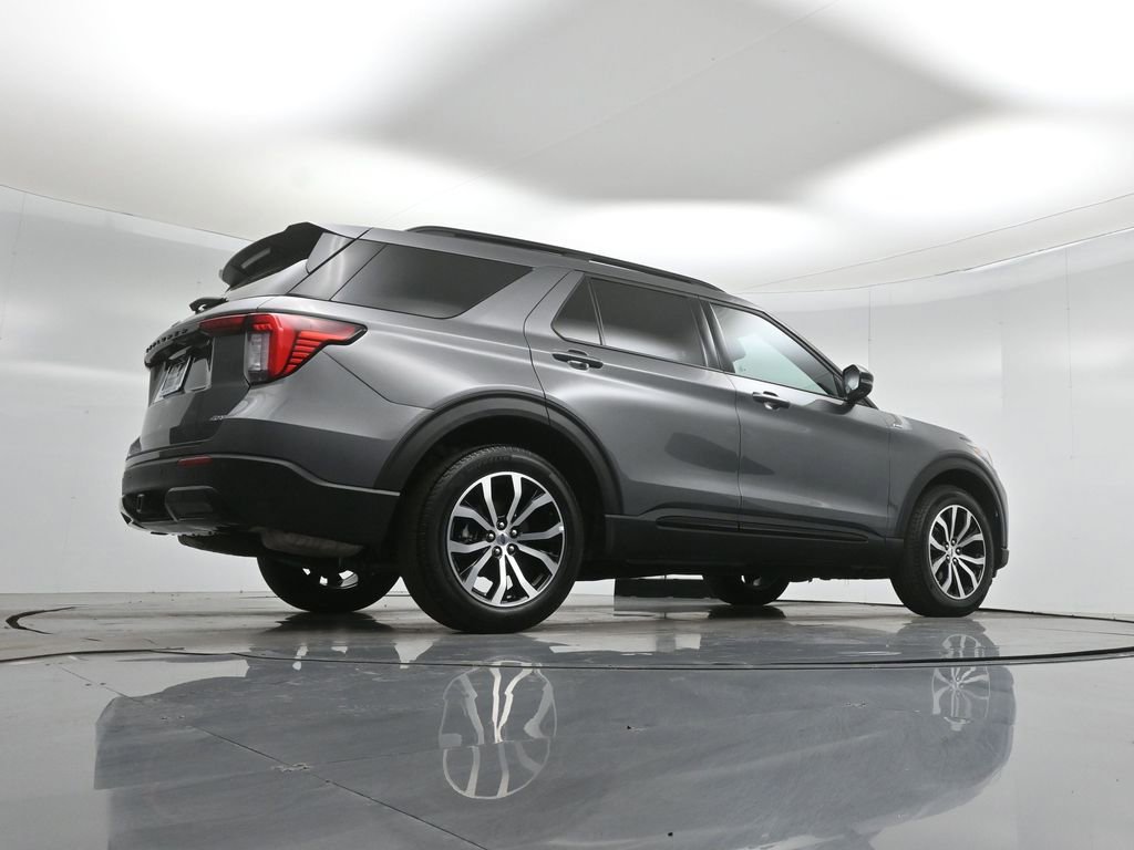 Used 2025 Ford Explorer ST-Line image 51