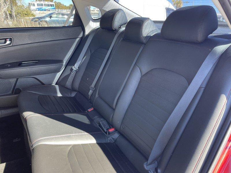 Used 2019 Kia Optima SX image 11