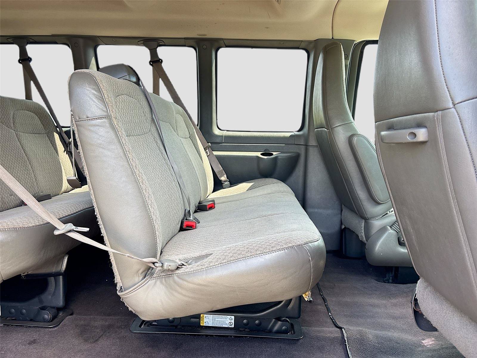 Used 2019 Chevrolet Express 3500 LT w/ LT Preferred Equipment Group RWD image 25