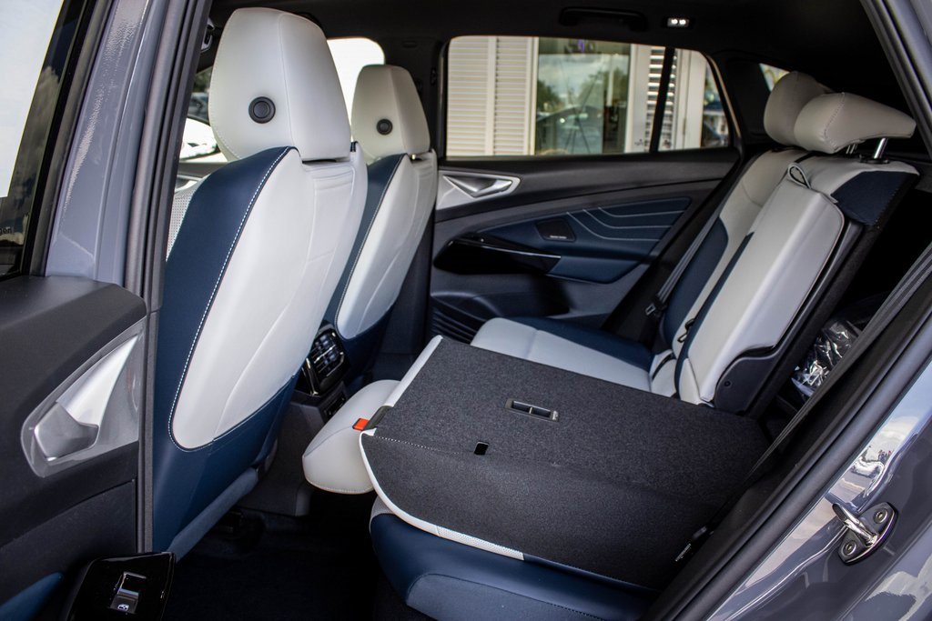 New 2025 Volkswagen ID.4 Pro S Plus image 48
