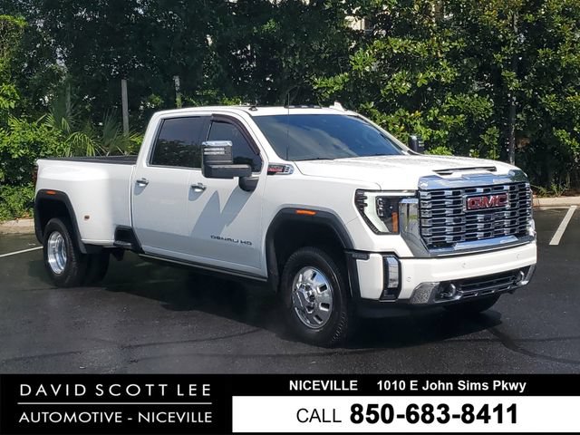 Used 2024 GMC Sierra 3500 Denali w/ Denali Reserve Package AWD/4WD image 1