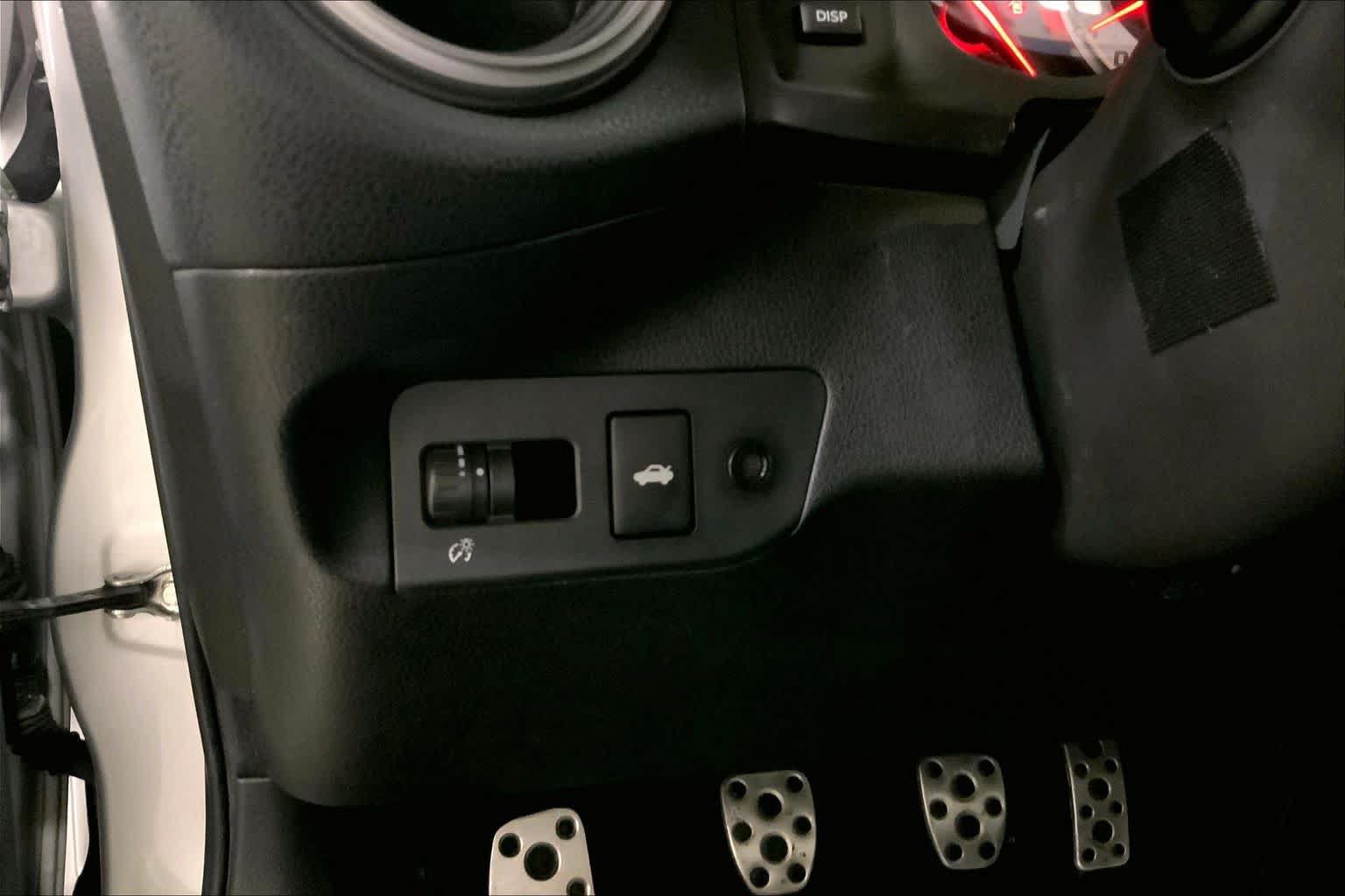 Used 2013 Scion FR-S RWD image 30