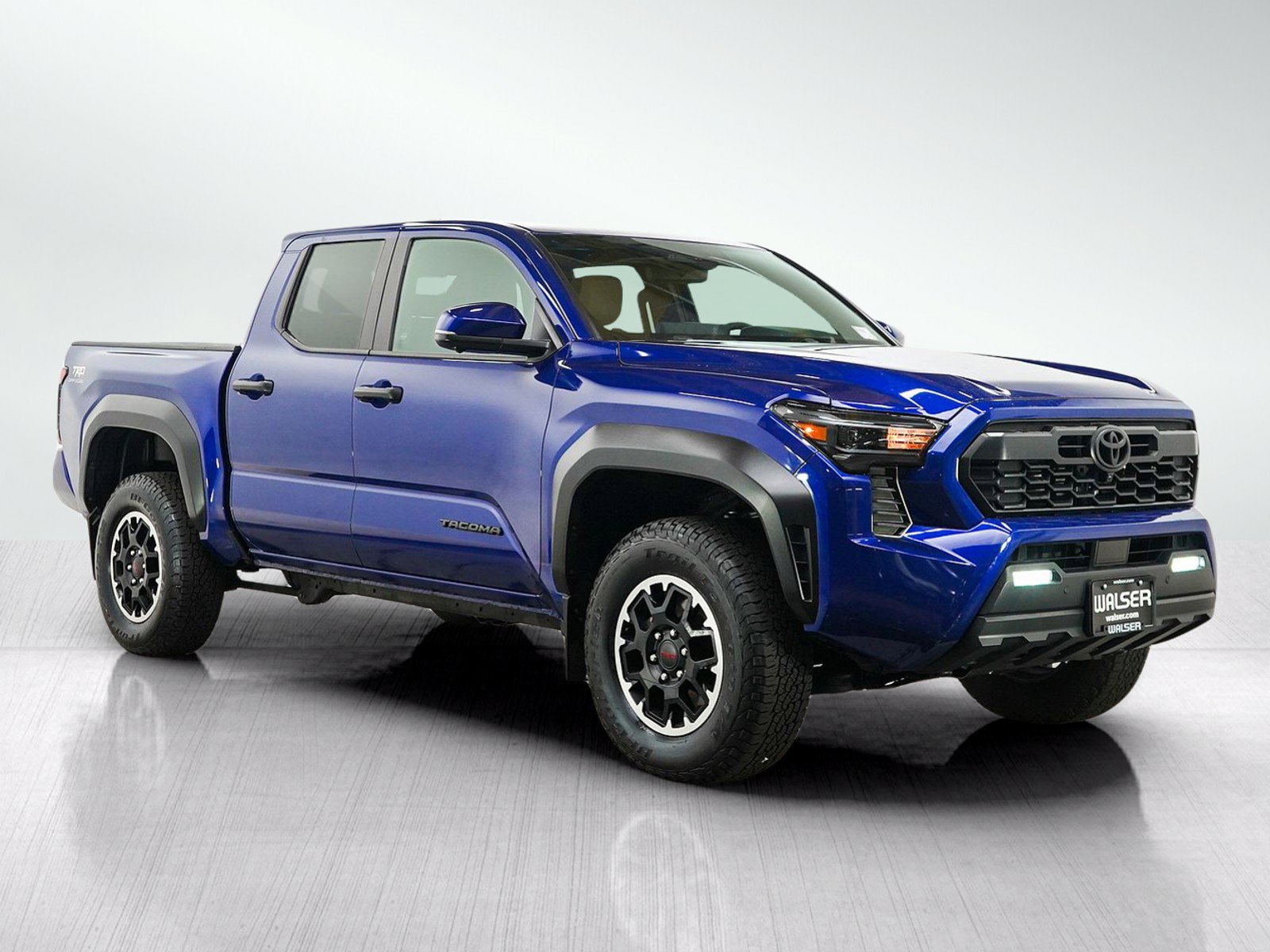Used 2024 Toyota Tacoma TRD Off-Road w/ TRD Off Road Premium Package AWD/4WD image 7