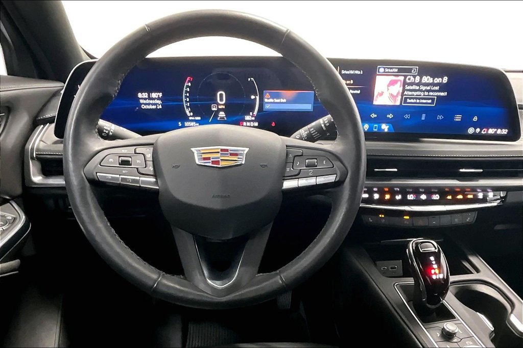 Used 2024 Cadillac XT4 Premium Luxury FWD image 6