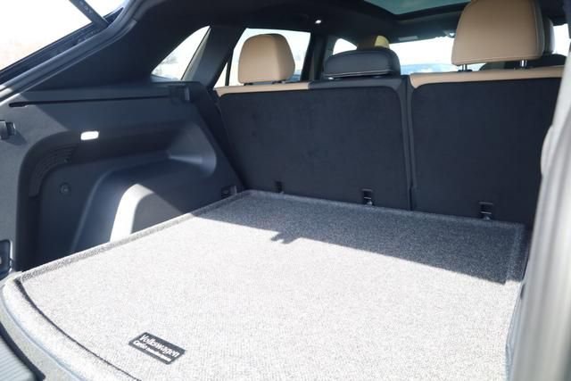 New 2026 Volkswagen Atlas Cross Sport SE image 21