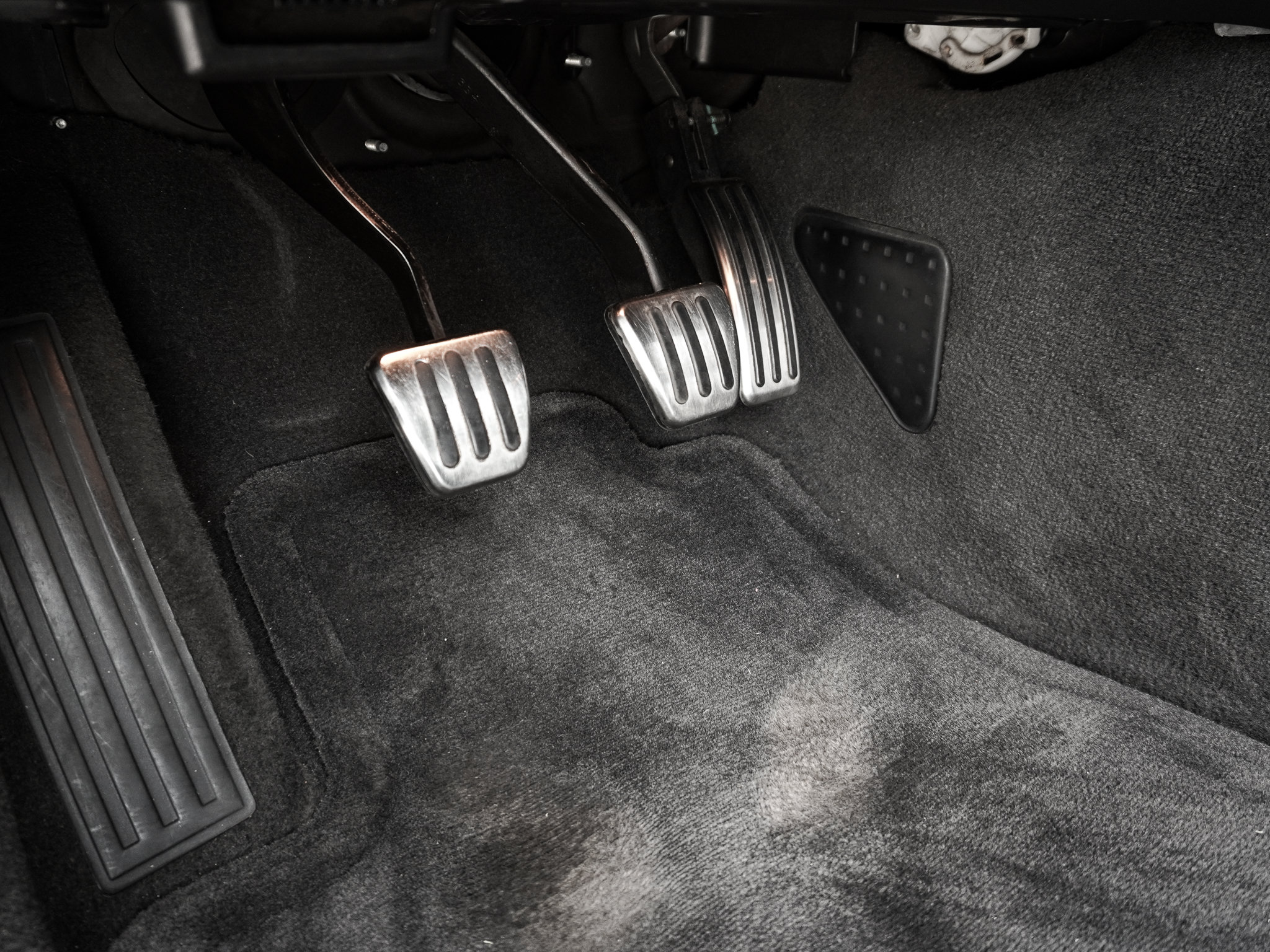Used 2012 Cadillac CTS V w/ Wood Trim Package RWD image 17