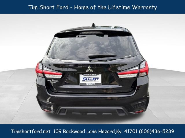 Used 2025 Mitsubishi Outlander Sport SE AWD/4WD image 8