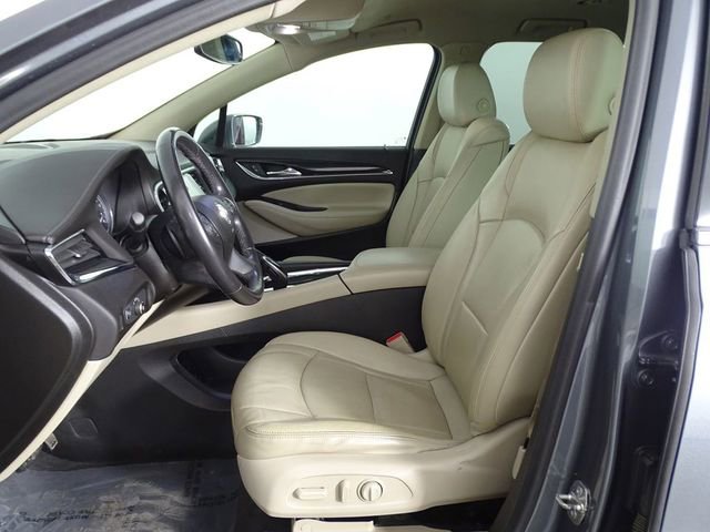 Used 2020 Buick Enclave Essence w/ LPO, Luxury Package image 9