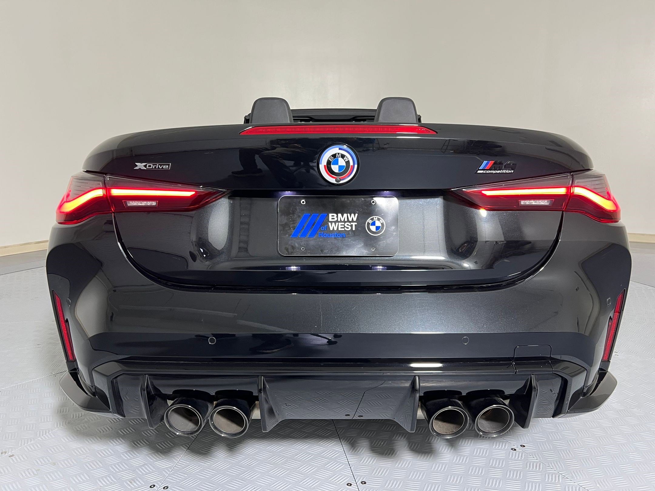 Used 2023 BMW M4 xDrive Competition w/ Executive Package image 10