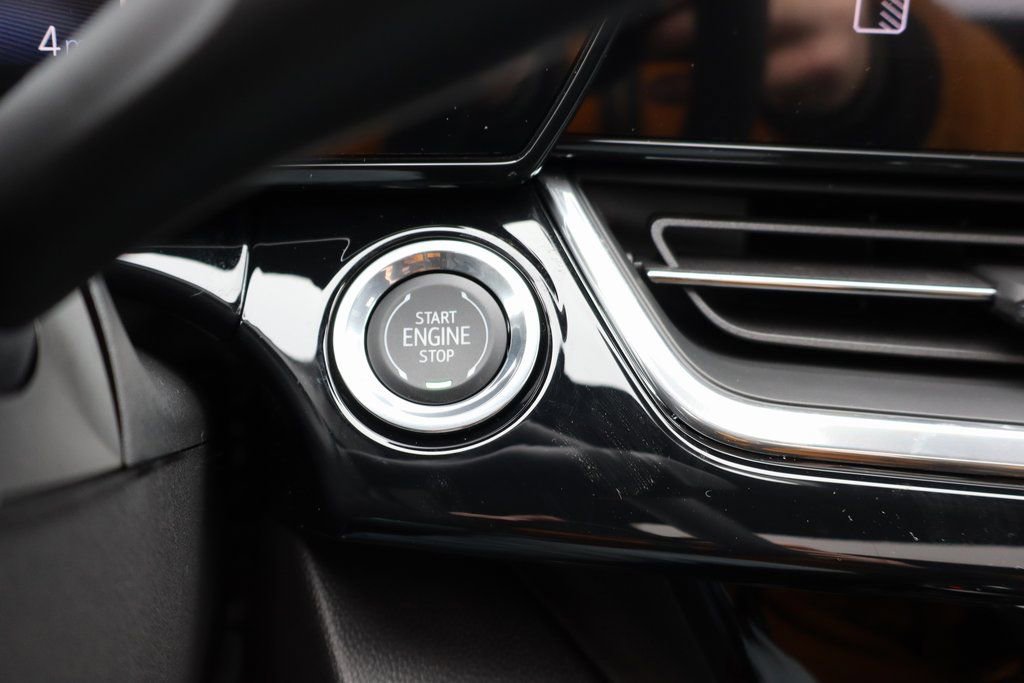 New 2026 Chevrolet Trax RS w/ Sunroof Package image 14