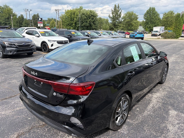 Used 2024 Kia Forte LXS FWD image 6