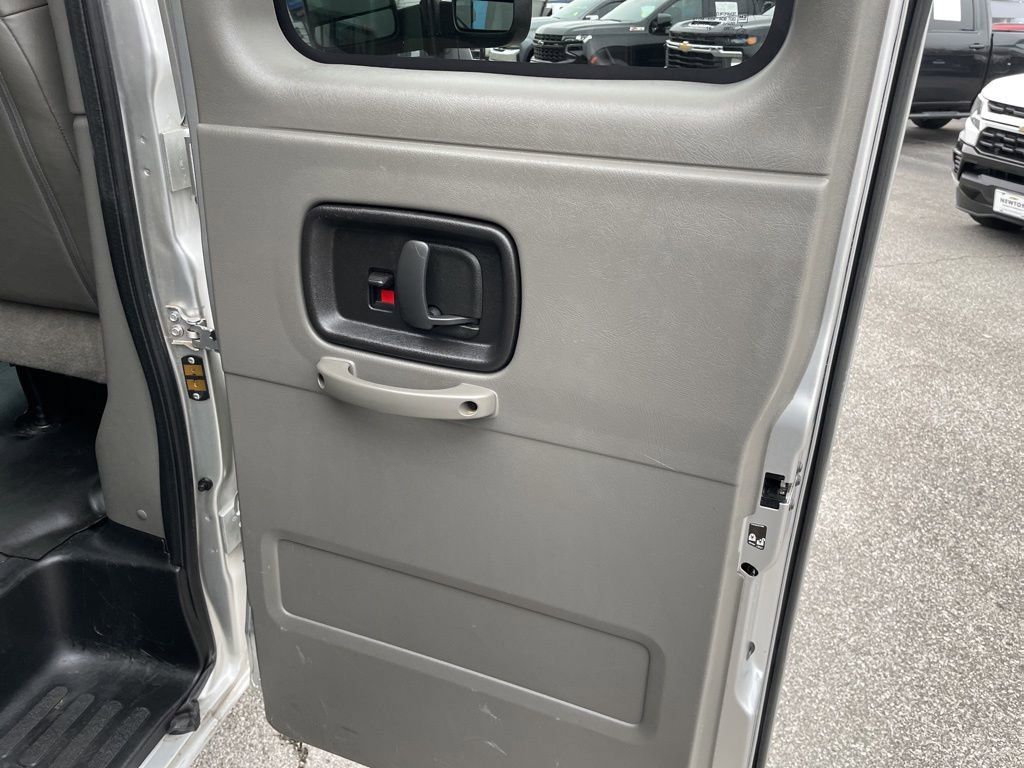 Used 2020 Chevrolet Express 2500 LS w/ Driver Convenience Package image 36