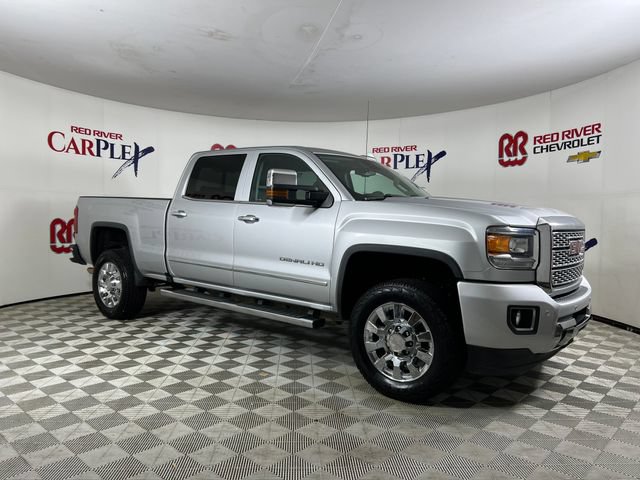 Used 2018 GMC Sierra 2500 Denali AWD/4WD image 1