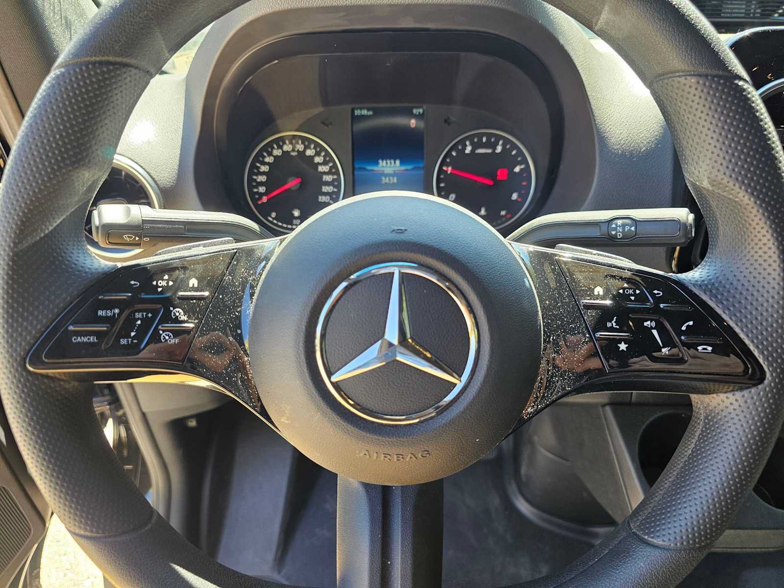 Used 2025 Mercedes-Benz Sprinter 2500 image 22