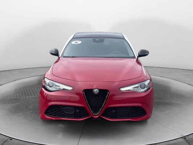 Used 2019 Alfa Romeo Giulia Ti Sport w/ Quick Order Package 22U Sport image 8