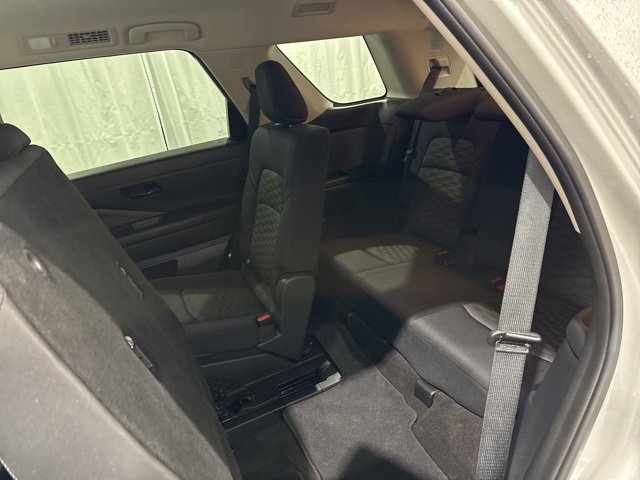 Certified 2024 Nissan Pathfinder S image 11