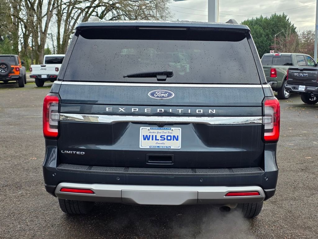 Used 2023 Ford Expedition Limited image 8