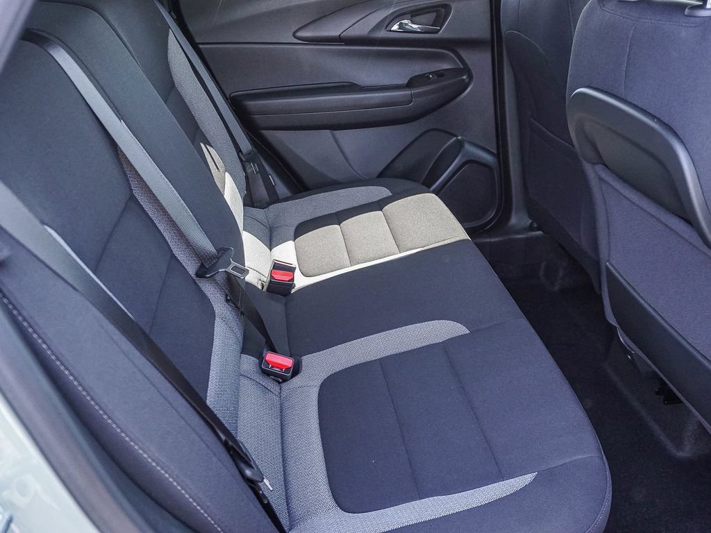 New 2026 Chevrolet TrailBlazer LT w/ Midnight Edition FWD image 13