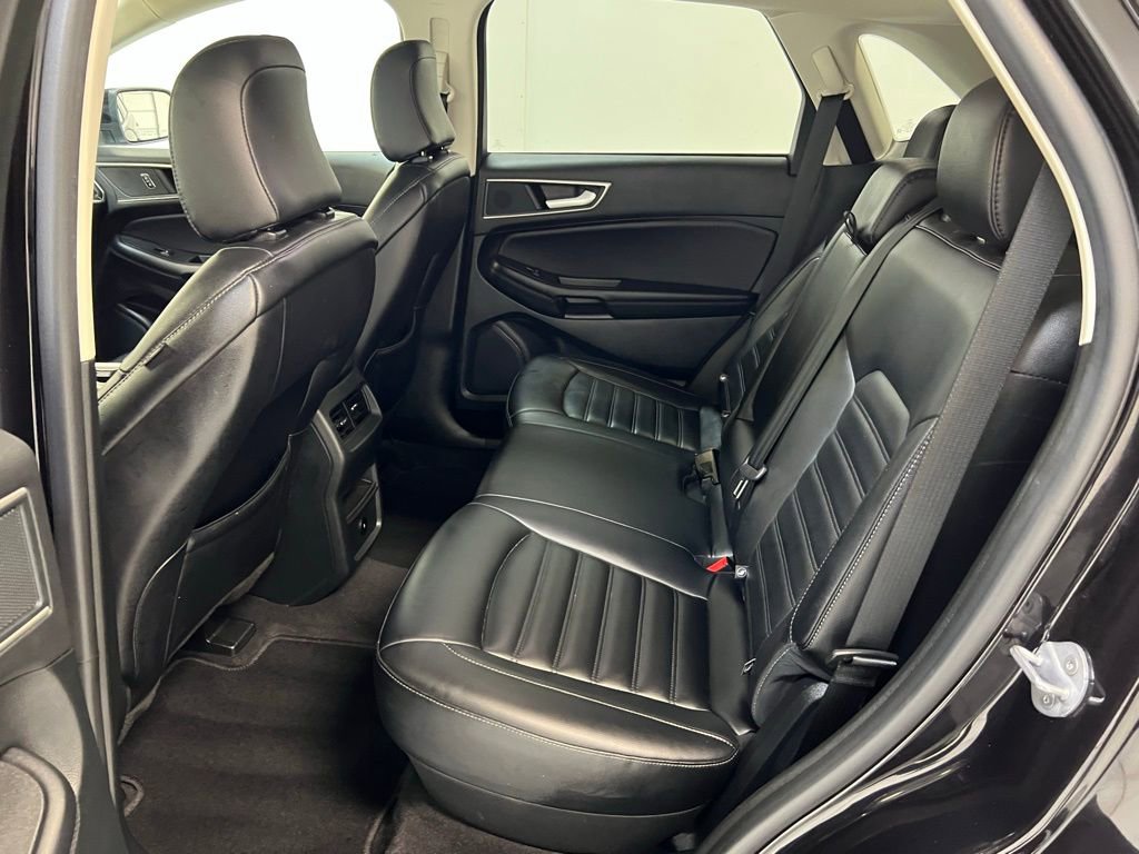 Used 2023 Ford Edge SEL image 29