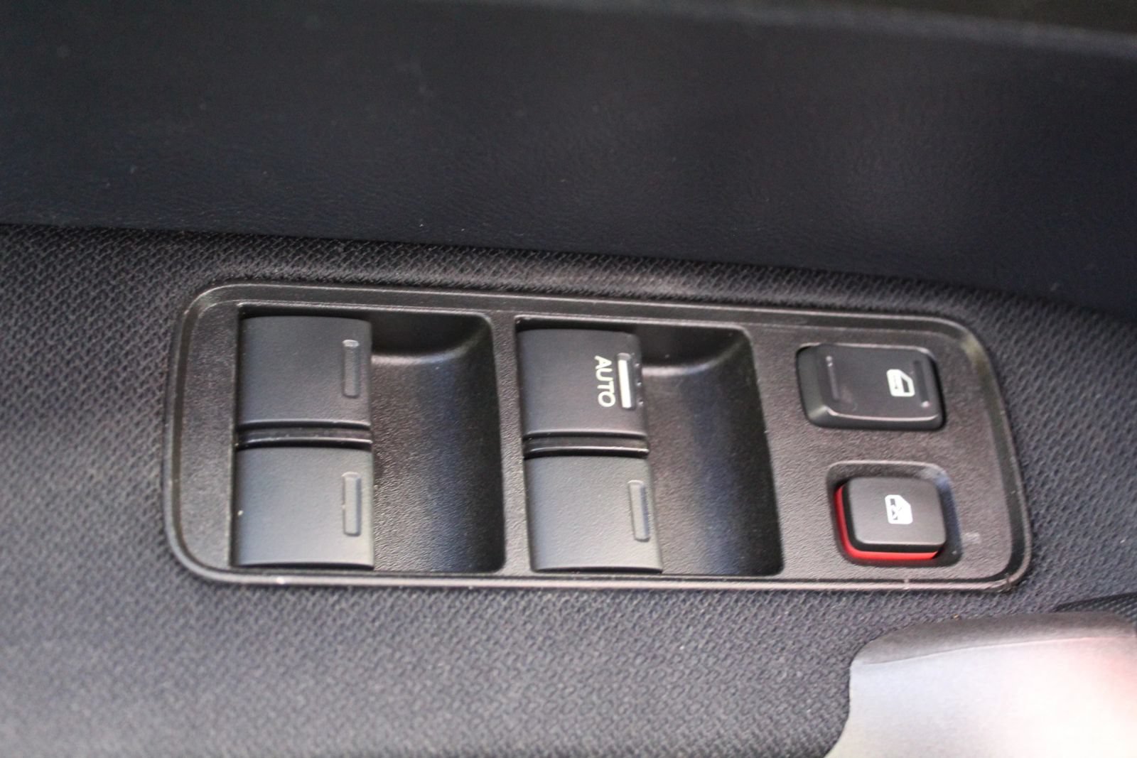 Used 2011 Honda CR-V SE image 23