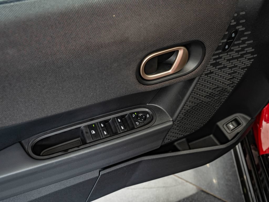 Certified 2025 MINI Cooper S FWD image 18
