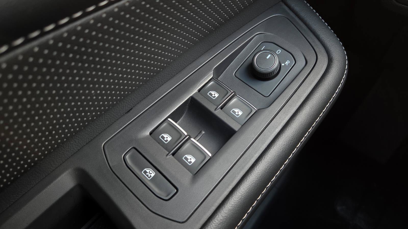 Used 2024 Volkswagen Atlas SE FWD image 20