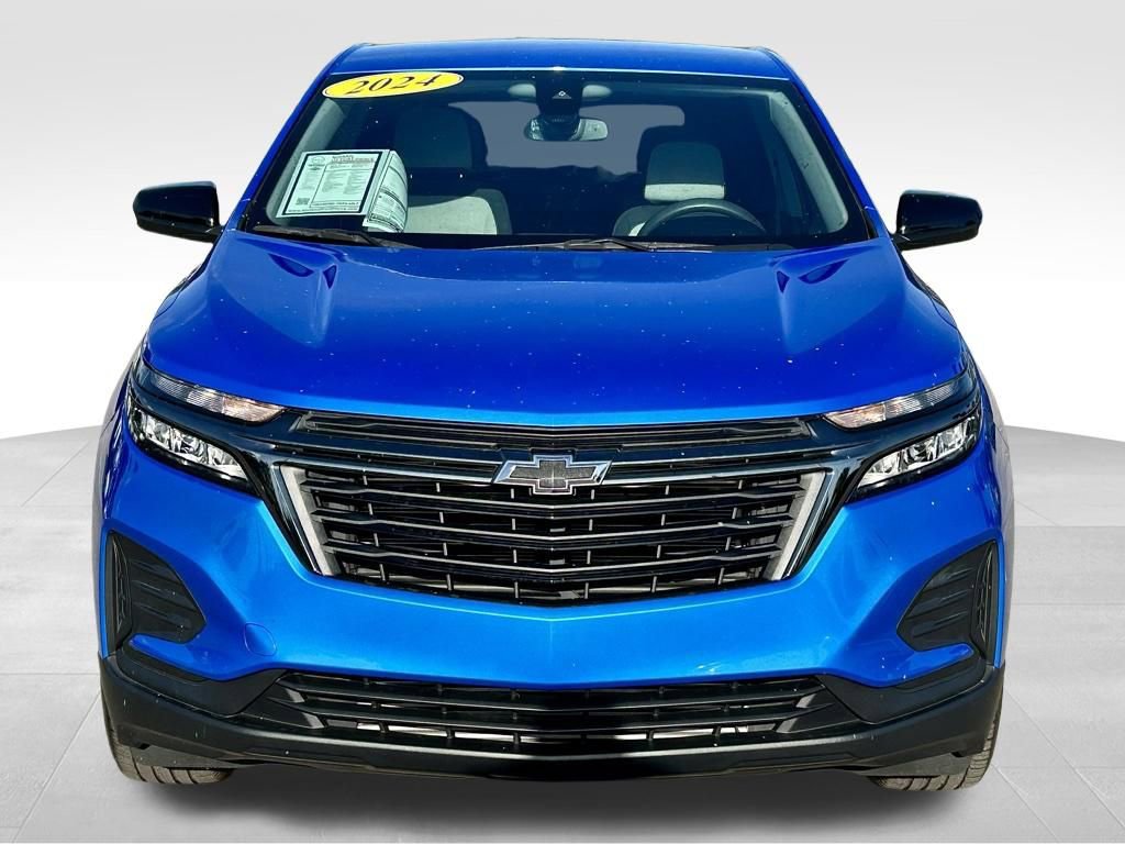 Used 2024 Chevrolet Equinox LS w/ Sport Edition image 2