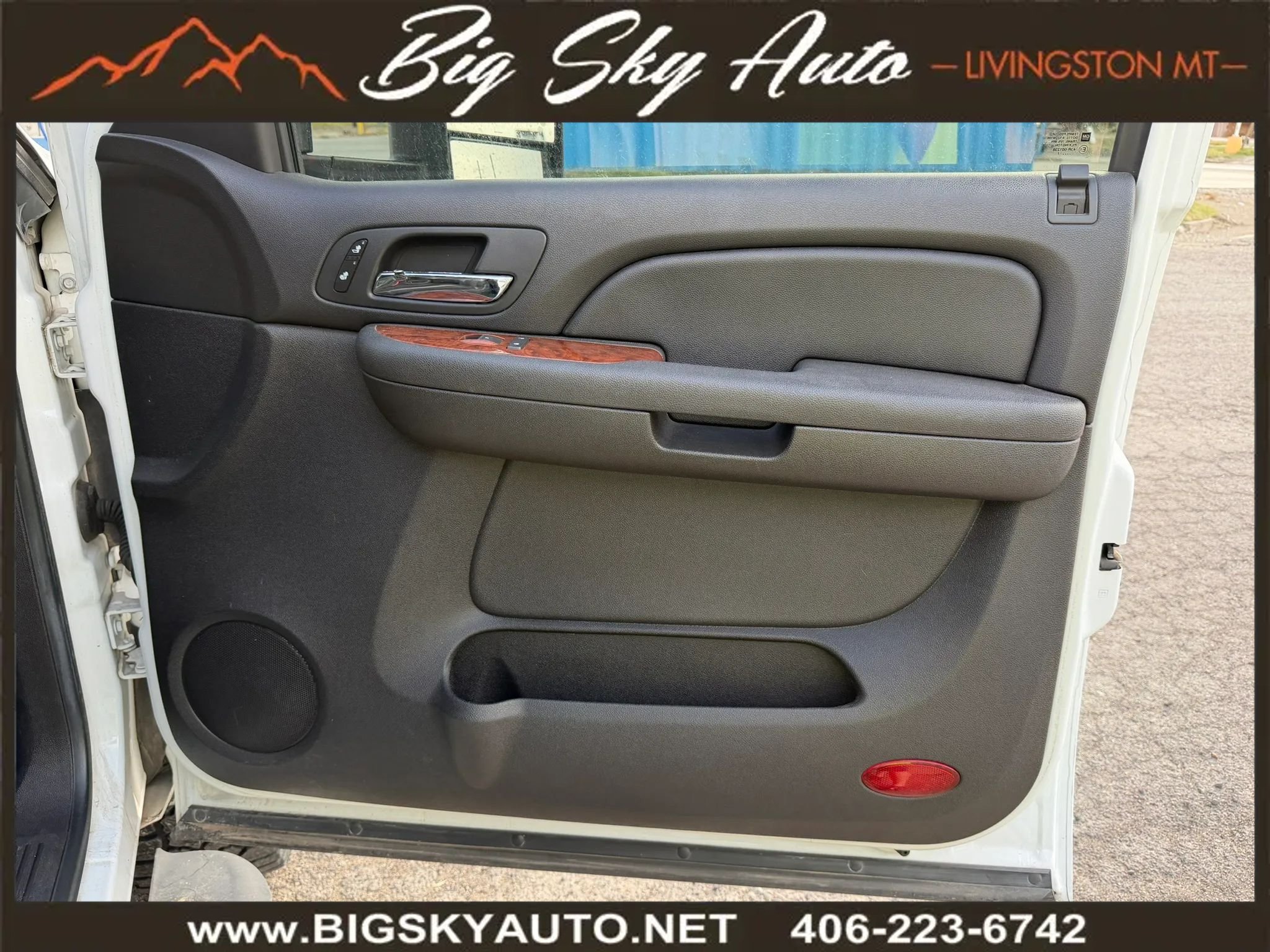 Used 2007 Chevrolet Silverado 2500 LTZ w/ Safety Package AWD/4WD image 20