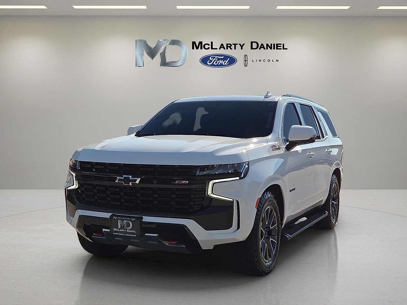 Used 2023 Chevrolet Tahoe Z71 w/ Z71 Off-Road Package AWD/4WD image 2