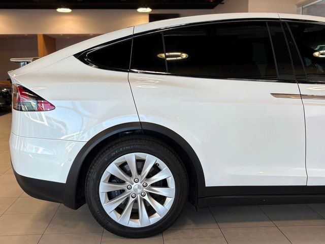 Used 2021 Tesla Model X Long Range image 17
