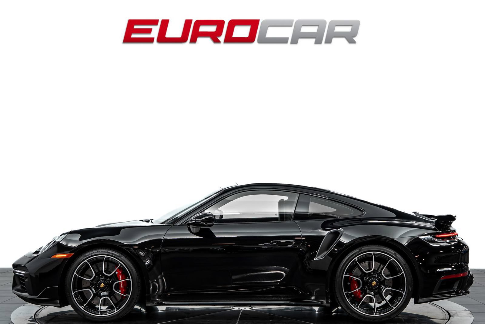 Used 2025 Porsche 911 Turbo AWD/4WD image 2
