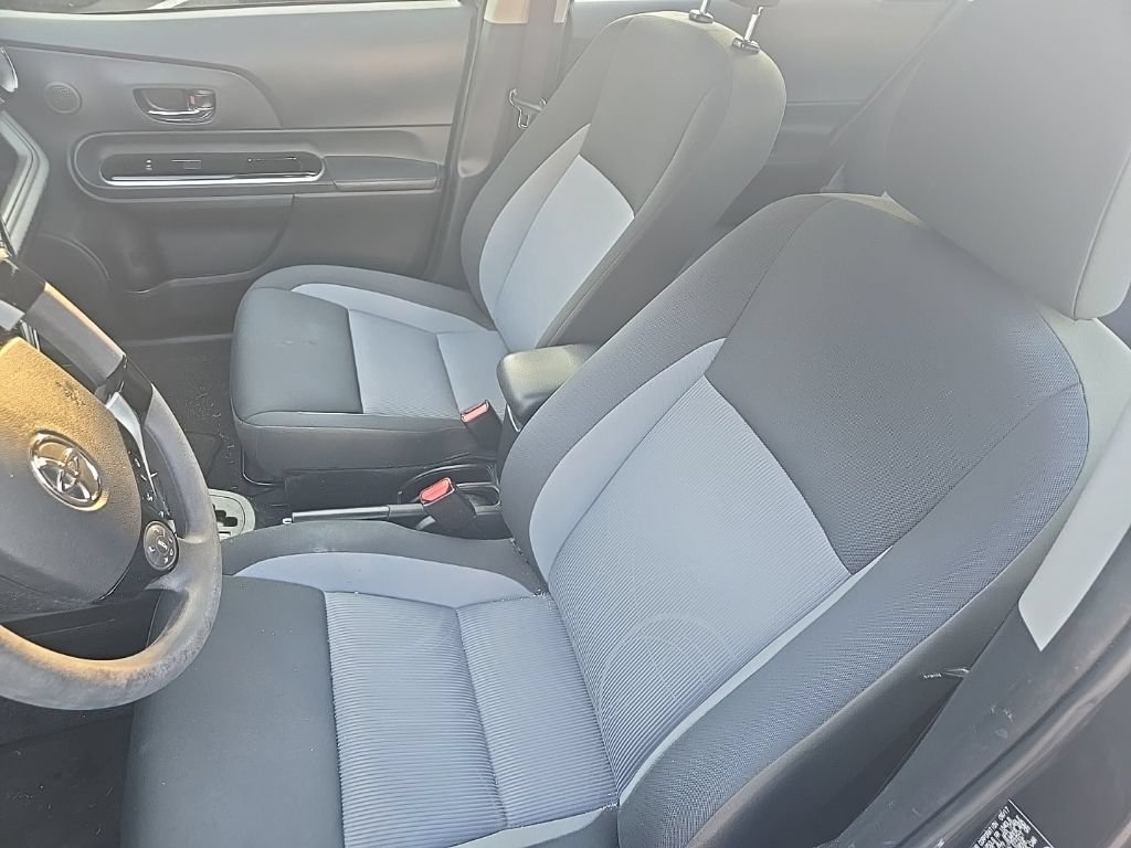 Used 2018 Toyota Prius C Two w/ Carpet Mat Package FWD image 8